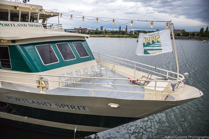 2.5-hour Dinner Cruise on Willamette River - Should you book the Willamette River dinner cruise?