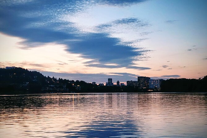 2-Hour Sunset River Cruise on the Stunning Willamette River - Price and value: what $395 per group buys you