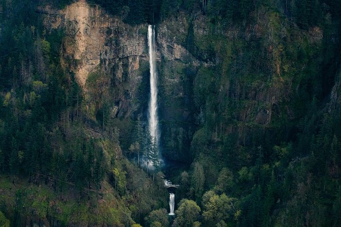 40 Minute Multnomah Falls & Waterfall Air Tour by Envi Adventures - A private 40-minute flight over the Columbia River Gorge