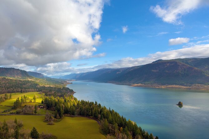 7 Wonders of the Gorge 3.5-hour Jetboat Cruise - Into the Gorge: Crown Point views from the river