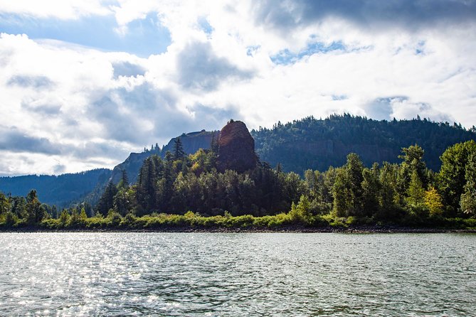 7 Wonders of the Gorge 3.5-hour Jetboat Cruise - Noise, comfort, and weather: what to bring for a 3.5-hour ride