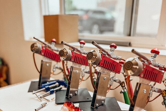 Beginner's Glass Blowing Lessons in Portland, Oregon - The 2.5 to 3 Hour Lesson: Your Flow From First Steps to Finished Pieces