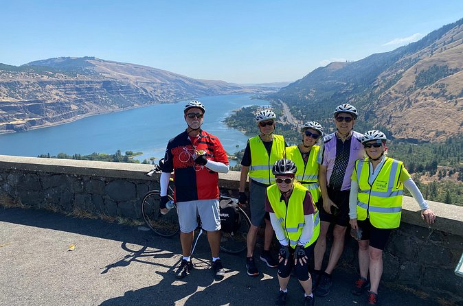 Columbia Gorge Scenic Bikeway full day ride - Multnomah Falls: The Gorge Icon Moment