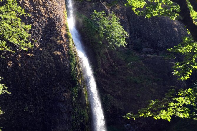 Explore Columbia River Gorge Half-Day Small-Group Tour - Vista House: The Short Stop That Gives You a Big Payoff