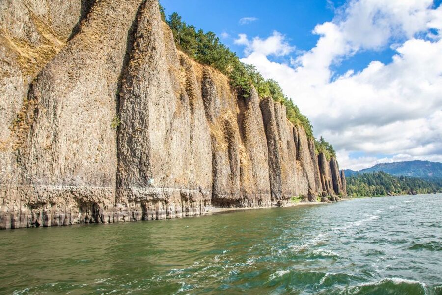 From Portland: 7 Wonders of the Gorge Jetboat Cruise - Comfort on an Open-Air Explorer Boat: Seats, Steps, and Weather Reality