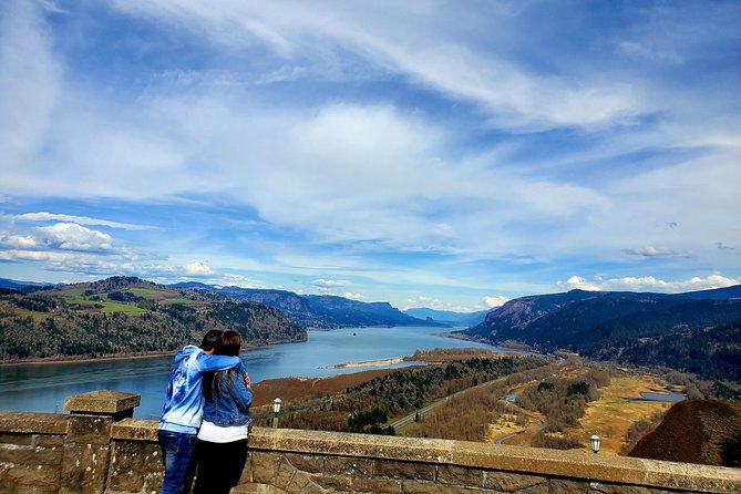 Half Day Columbia River Gorge Waterfalls Tour - Stop 2: Latourell Falls, Mist, Basalt, and a Short Trail That Delivers