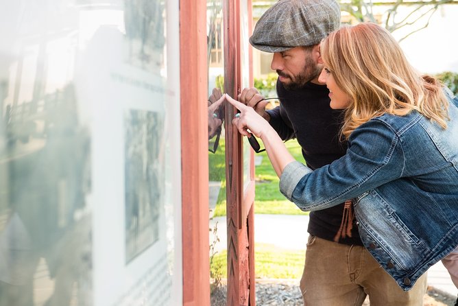 Hood River Team Trivia Hunt: New 2024 Mobile Game App! - Chasing missions around Hood River’s waterfront and landmarks