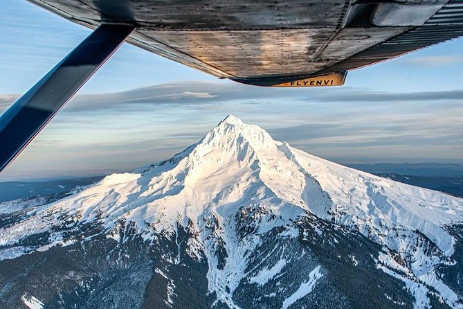 Mount Hood & Columbia River Gorge Air Tour by Envi Adventures - Beacon Rock and the Missoula Floods: when geology becomes photo bait