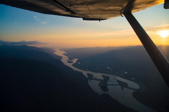 Mt. Hood & Multnomah Falls Air Tour by Envi Adventures - Mount Hood Stop: Oregon’s Highest Peak From a Private Jet Feel