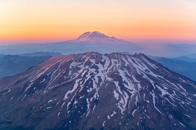Mt. St. Helens Air Tour by Envi Adventures - Stop 1: Columbia River Gorge views you can actually read