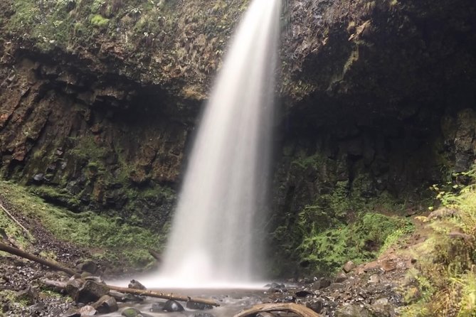 Multnomah Falls and Columbia River Gorge Half-Day Hiking Tour - Multnomah Falls and Benson Bridge, Oregon’s most famous waterfall stop