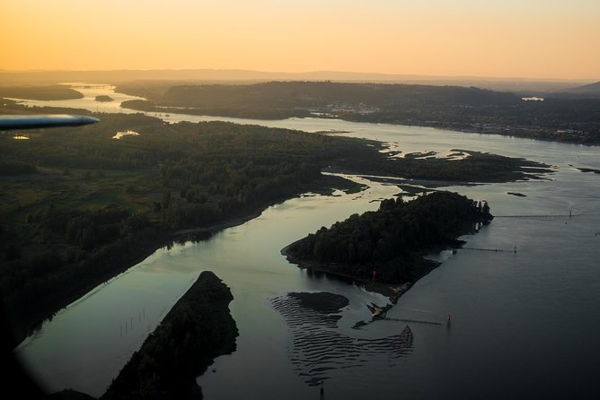 Multnomah Falls Waterfall Air Tour by Envi Adventures - The Pilot Experience: Headsets, Questions, and Real-Time Adjustments