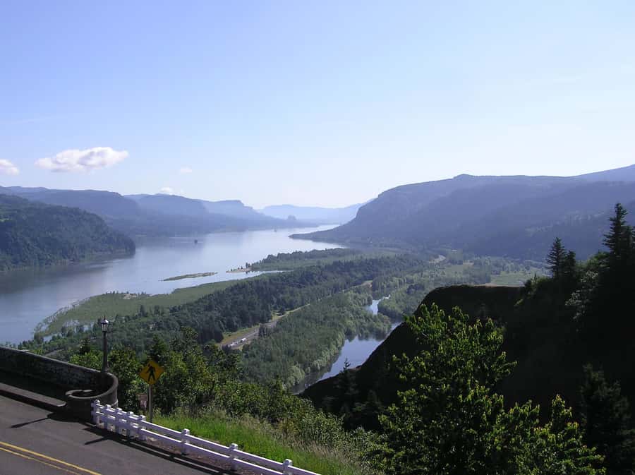 Multnomah Falls: Waterfall Corridor Hop-On Hop-Off Trolley - Key Things That Make This Trolley Work