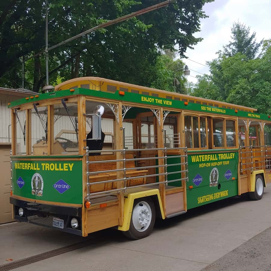 Multnomah Falls: Waterfall Corridor Hop-On Hop-Off Trolley - The Columbia River Highway, Without the Parking Aggravation