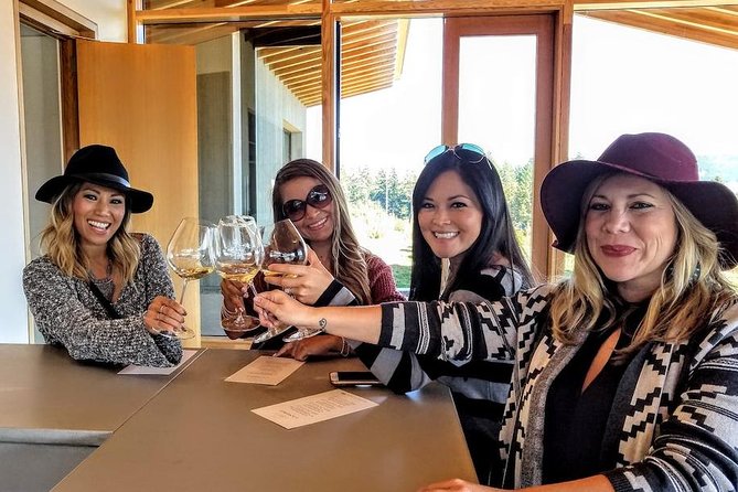 Oregon Wine Tour-Full Day Tour with Lunch Stop - Key Points at a Glance