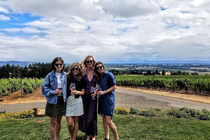 Oregon Wine Tour-Full Day Tour with Lunch Stop - Guides and Van Time: What Makes the Day Feel Worth It