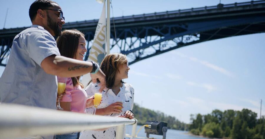 Portland: Brunch Cruise on Willamette River - Historical Narration: Hear It Outside or Bring It to Your Table