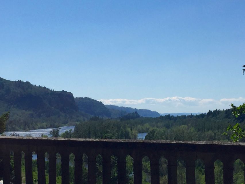 Portland: Columbia River Gorge 3-Hour Small Group Tour - Multnomah Falls: the best-known stop, timed for real choices