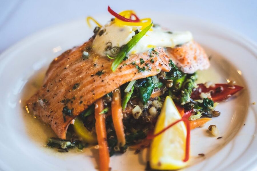 Portland: Dinner Cruise on the Willamette River - Should you book this Willamette River dinner cruise?