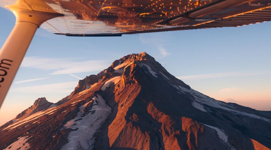 Portland: Flightseeing Tour Mount Hood - Starting at Envi Adventures: Troutdale Logistics That Stay Simple