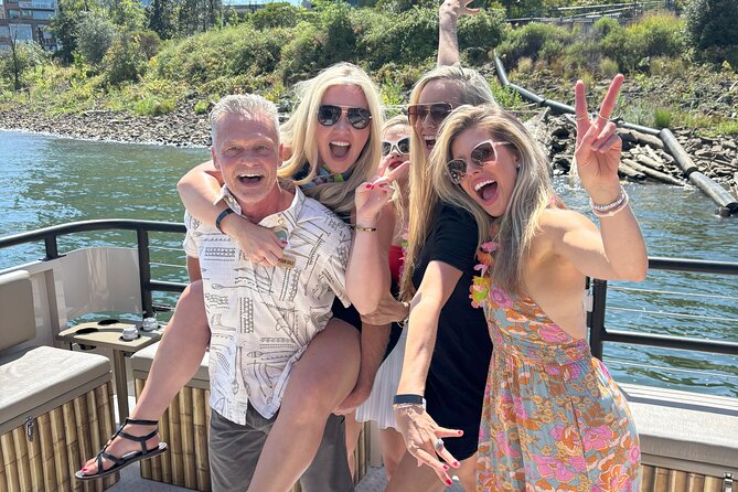 Portland Happy Hour Cruise, 1.5-Hour Tiki Boat Party - The 1.5-hour Portland route, bridges, houseboats, and up-close freight