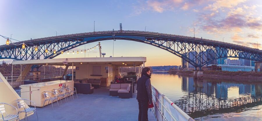 Portland: Happy Hour Sightseeing Cruise - The Route: South on the Willamette to Waverly Country Club