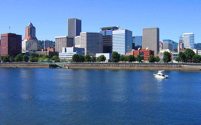 Portland: Morning City Highlights Tour - Pioneer Square, downtown blocks, and the civic heart of Portland