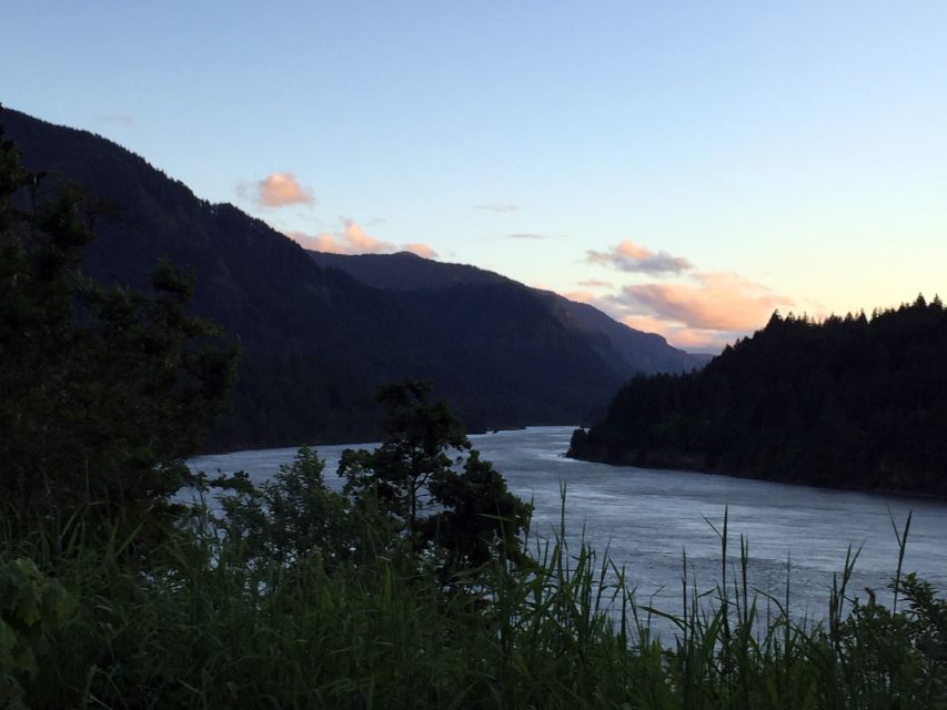 Portland: Mount Hood Wine and Waterfalls Full-Day Tour - How the included tastings work, and what to plan for