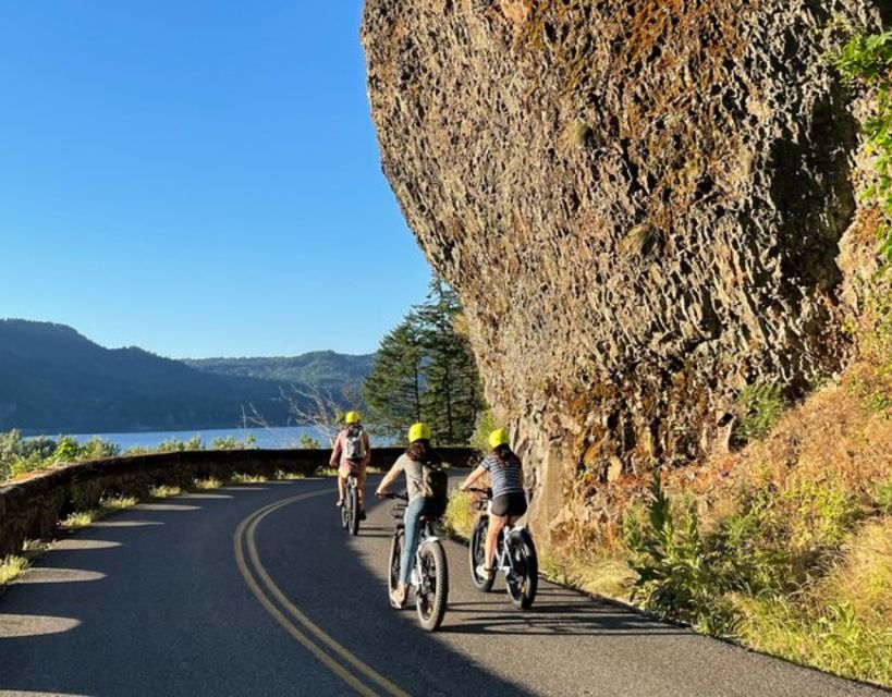 Portland: Multnomah Falls E-Bike Tour in the Columbia Gorge - Latourell Falls and the First On-Foot Moment in Old Growth Oregon Forest