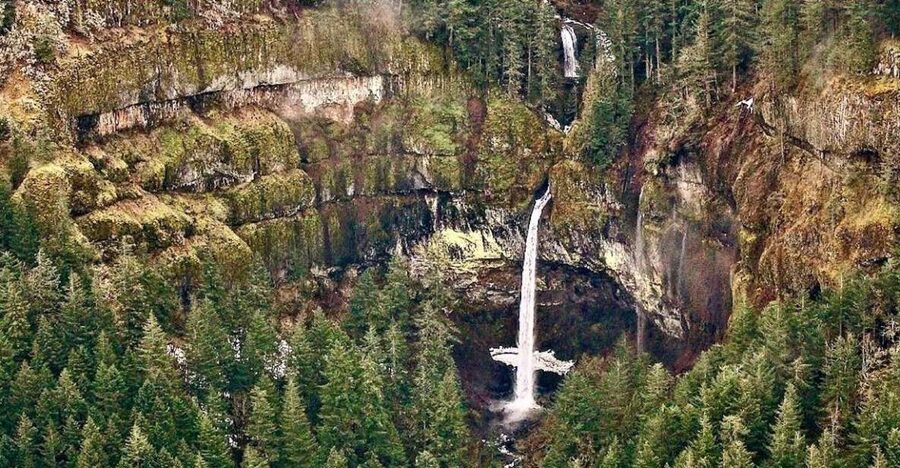 Portland: Multnomah Falls Scenic Air Tour - Key Things That Make This Flight Worth Considering