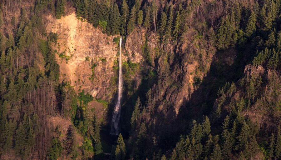 Portland: Multnomah Falls Scenic Flight Tour - Why A 30-Minute Flight Beats Gorge Traffic