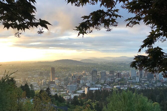 Portland, Oregon City Tour: Parks, Plazas and Views - Powell’s Books and the Pearl District, With Context But No Slowwandering