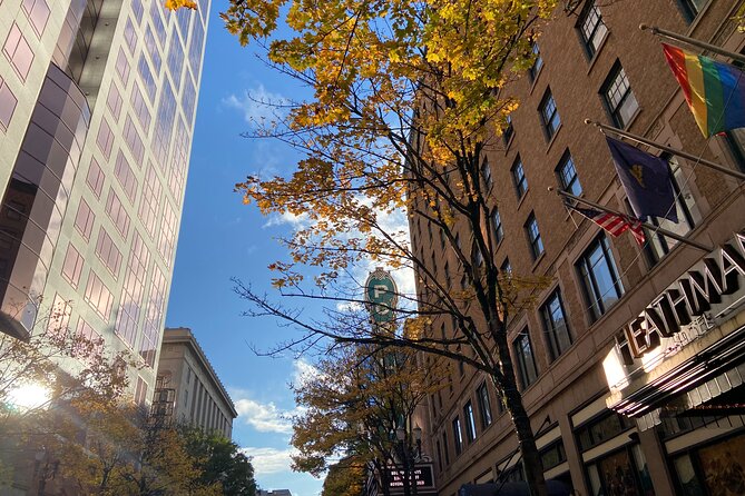 Portland, Oregon City Tour: Parks, Plazas and Views - Guides, Personality, and Getting Real Answers on the Road