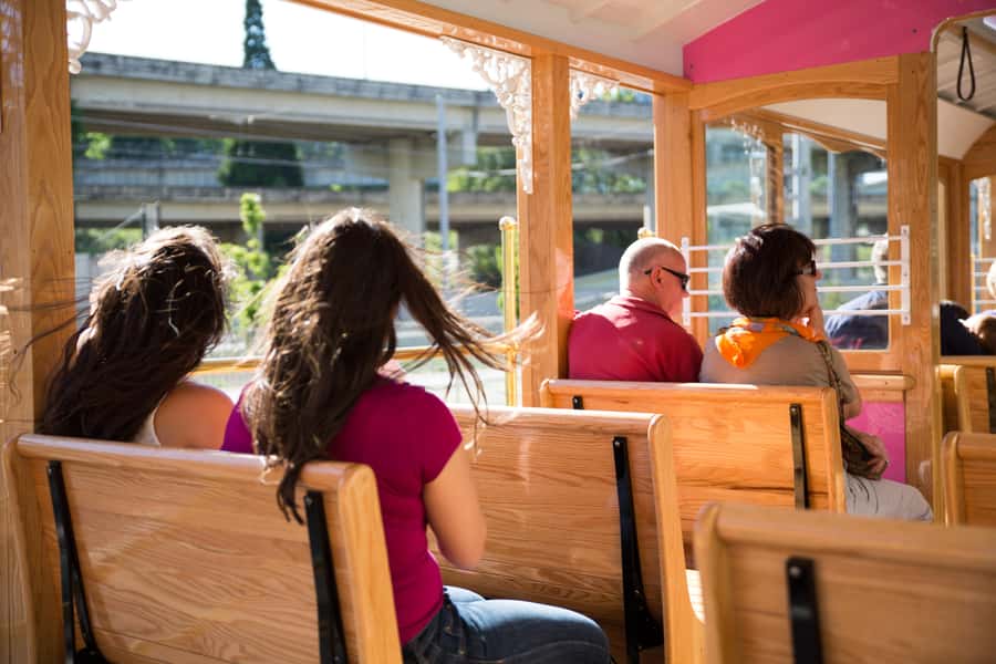 Portland, Oregon: Pink Trolley Hop-On Hop-Off Tour - My Practical Strategy for Getting the Most Out of It
