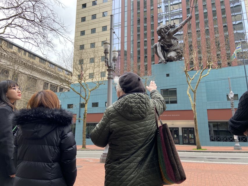 Portland, Oregon: Soul of the City Walking Tour - Downtown architecture talk: cast iron fronts to the Portland Building