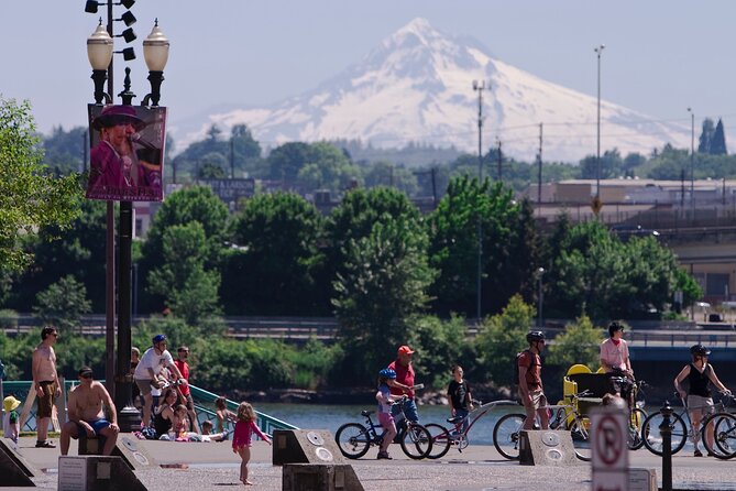 Portland Sightseeing Tour Including Columbia Gorge Waterfalls - Rose Garden and Washington Park: a calmer Portland moment before the waterfalls