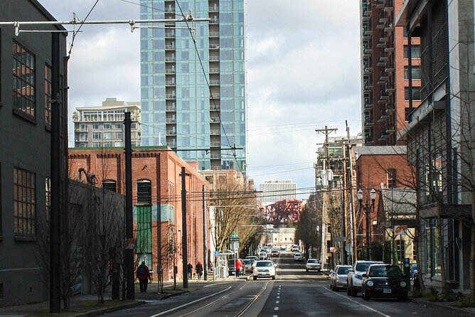 Portland Urban Wine Tasting Tour - Snacks and pairings that make your palate pay attention