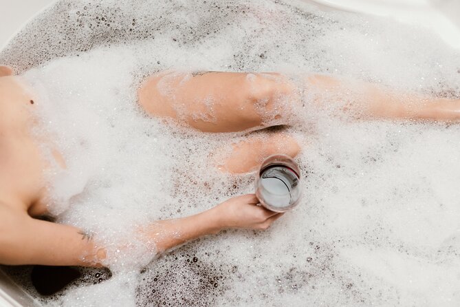 Portland: Wine Tasting + Vinotherapy Tub Soak at The Wine Spa - Who should book this vinotherapy + wine tasting experience