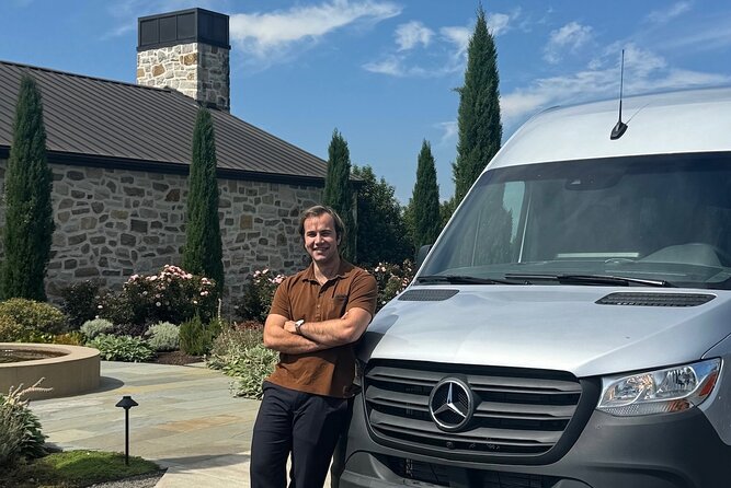 Private Oregon Wine Tour - Bring Up To 10 People - Three Wineries - Snacks, Water, and Staying Comfortable Between Tastings