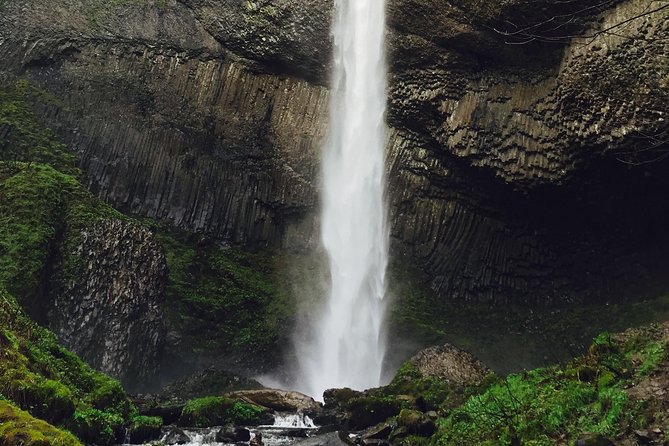 Small Group: Columbia River Gorge Waterfalls Tour from Portland - The Bonneville Dam and Salmon Ladders Detour: When the Gorge Gets Real