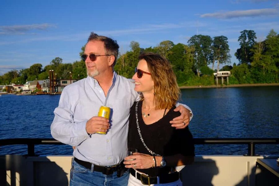 Tiki Nights & City Lights Portland River Party Boat (1-Hour) - Comfort and facilities: plan for the small restroom