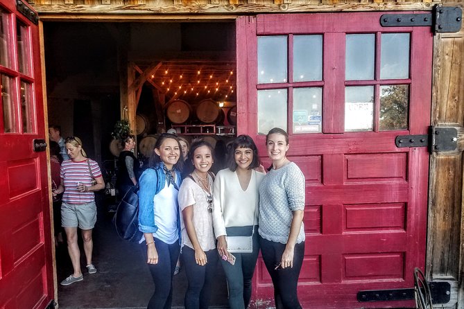 Waterfalls & Wine Tour-Multnomah Falls,Vineyards,Hood River Combo - Wine Stops in Hood River: Anie Che Cellars and Cathedral Ridge
