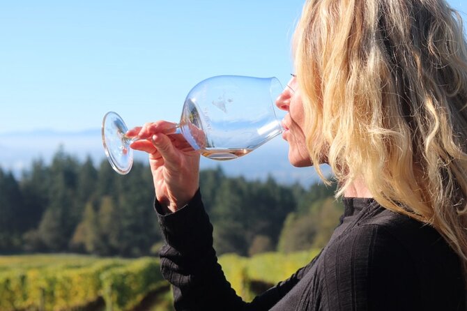 Wine Maker Hosted Wine Tasting Private Tour with Artisan Lunch - Dundee Hills and an elite Pinot Noir focus