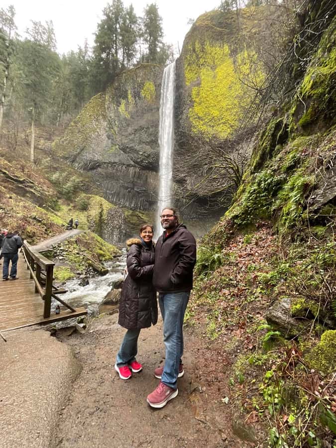 Wonderful Waterfalls of Columbia River Gorge Tour - Latourell Falls Walk: Basalt Columns and Real Power